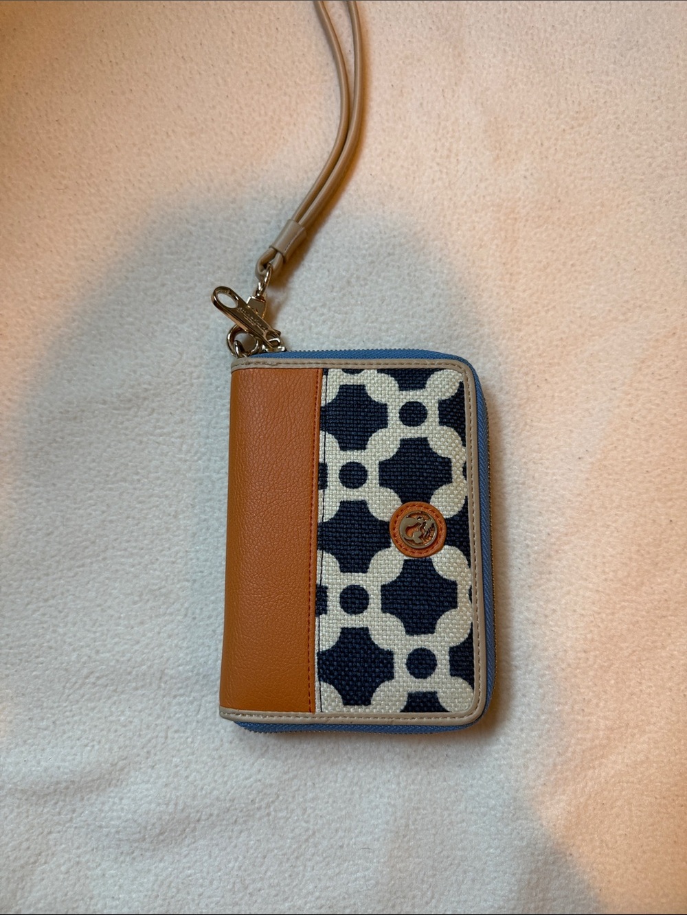 Spartina 449 Navy, Cream & Tan Wristlet Clutch - Picture 2 of 6